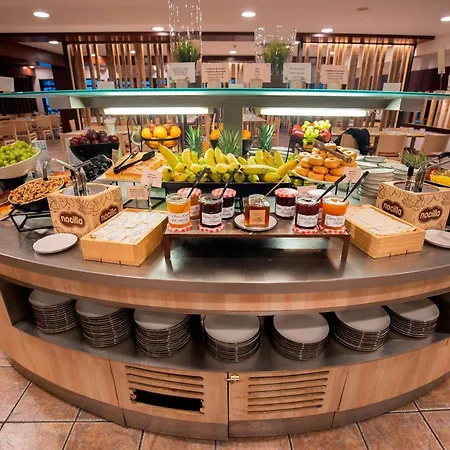 Piolets Centre Hotel 4*